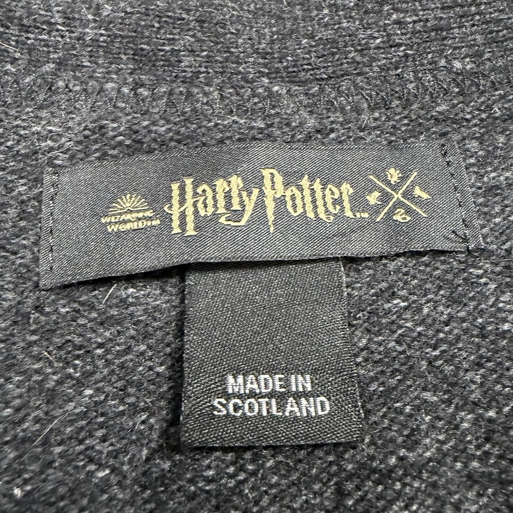 Harry Potter Gryffindor Wool Cardigan Unisex Large Scotland Wizarding World Knit - Picture 7 of 11